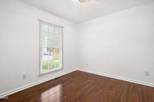 102 Glensford Way, Cary, NC 27513