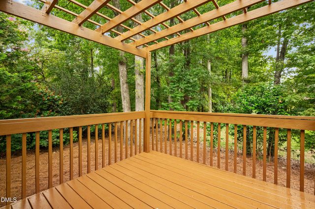 102 Glensford Way, Cary, NC 27513