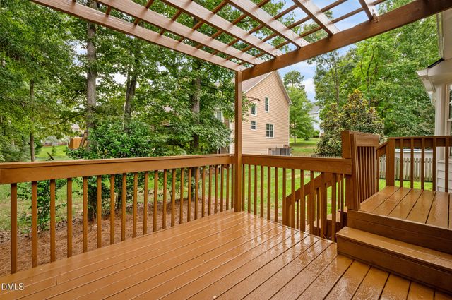 102 Glensford Way, Cary, NC 27513