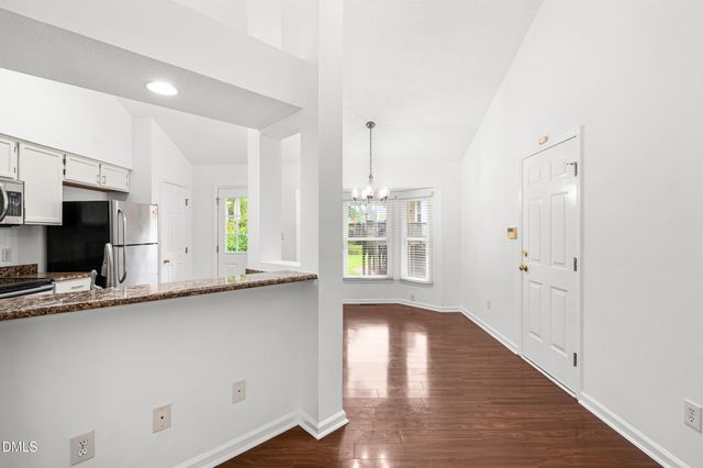 102 Glensford Way, Cary, NC 27513