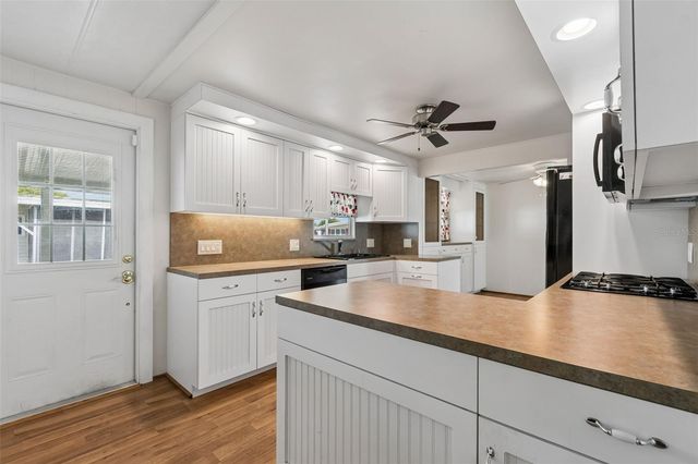 12651 SEMINOLE BOULEVARD 15I, Largo, FL 33778