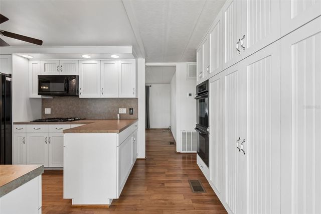 12651 SEMINOLE BOULEVARD 15I, Largo, FL 33778