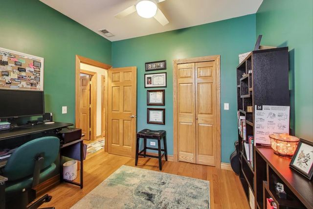 3951 W Waveland Avenue 2, Chicago, IL 60618