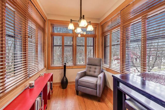 3951 W Waveland Avenue 2, Chicago, IL 60618