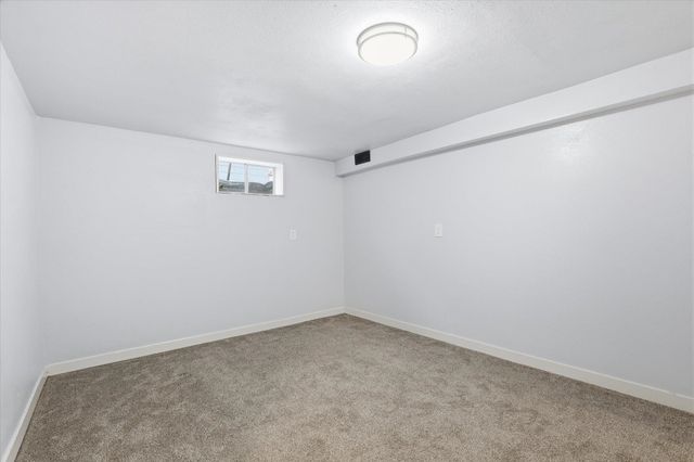 2927 N Smith St, Spokane, WA 99207