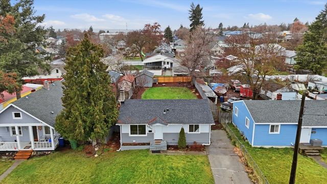 2927 N Smith St, Spokane, WA 99207