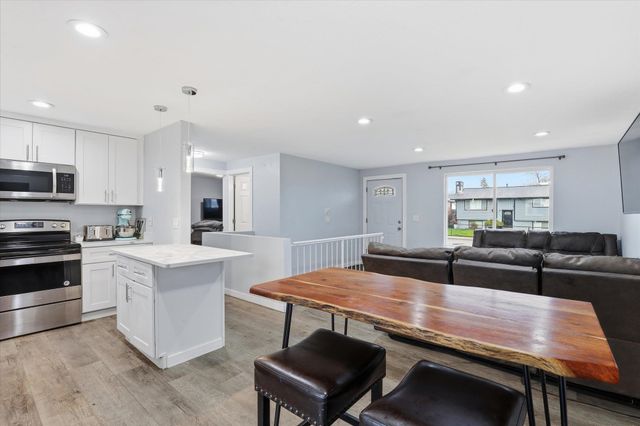 2927 N Smith St, Spokane, WA 99207