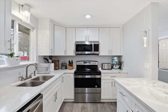 2927 N Smith St, Spokane, WA 99207