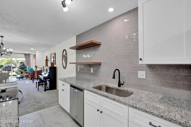 803 Forest Park Rd, Louisville, KY 40223