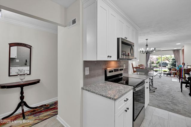 803 Forest Park Rd, Louisville, KY 40223