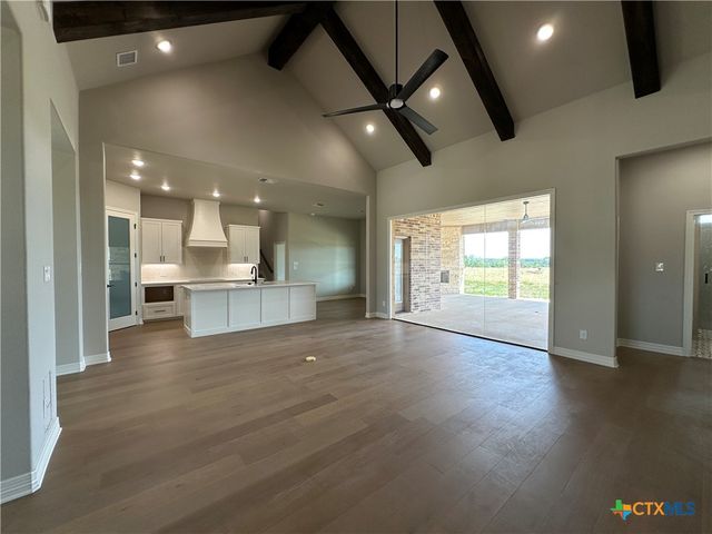 306 Rodeo Road, Salado, TX 76571