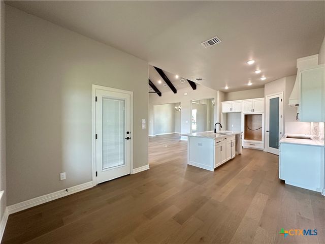306 Rodeo Road, Salado, TX 76571