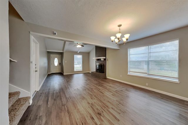 3103 Heritage Green Drive, Pearland, TX 77581