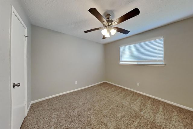 3103 Heritage Green Drive, Pearland, TX 77581