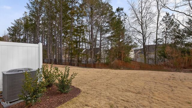 8512 Beckett Chase Way, Raleigh, NC 27616