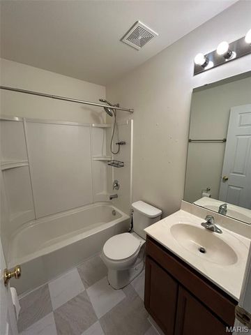 4001 Mitchford Drive, Mehlville, MO 63125