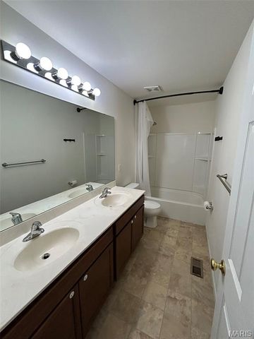 4001 Mitchford Drive, Mehlville, MO 63125