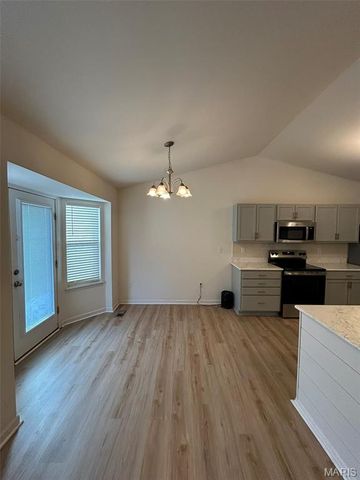 4001 Mitchford Drive, Mehlville, MO 63125
