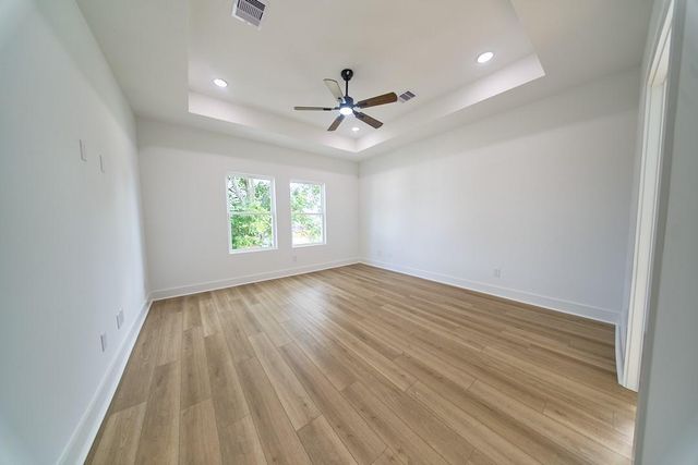 108 Luetta Street, Houston, TX 77076