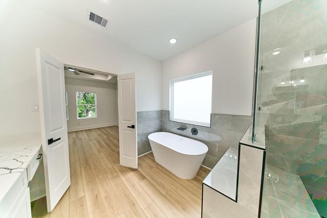 108 Luetta Street, Houston, TX 77076