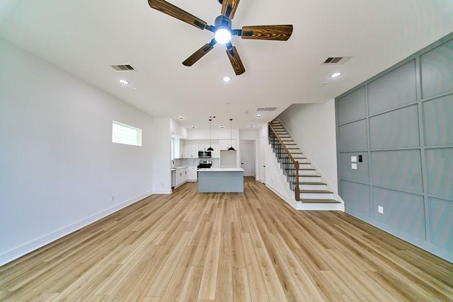108 Luetta Street, Houston, TX 77076