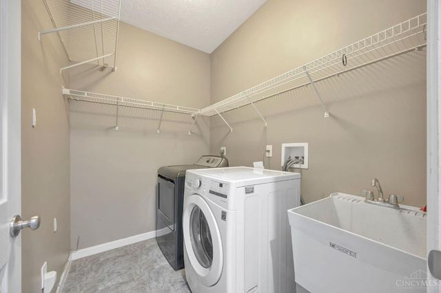 2730 Fairfield Ridge Drive, Fairfield Twp, OH 45011