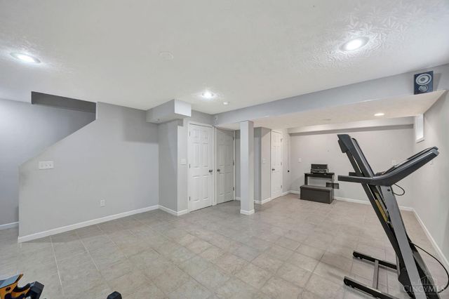 2730 Fairfield Ridge Drive, Fairfield Twp, OH 45011