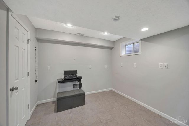 2730 Fairfield Ridge Drive, Fairfield Twp, OH 45011