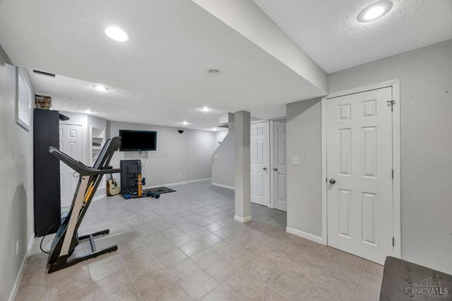 2730 Fairfield Ridge Drive, Fairfield Twp, OH 45011