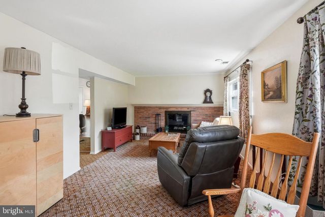 6 TOWER PL, Trenton, NJ 08648