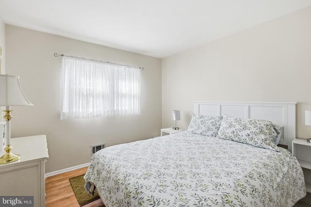 6 TOWER PL, Trenton, NJ 08648