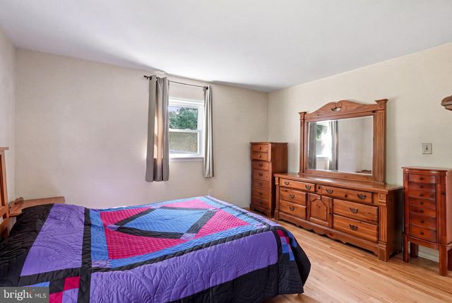 6 TOWER PL, Trenton, NJ 08648