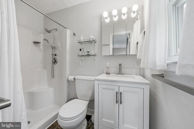 6 TOWER PL, Trenton, NJ 08648
