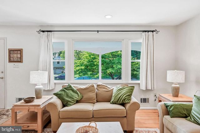 6 TOWER PL, Trenton, NJ 08648