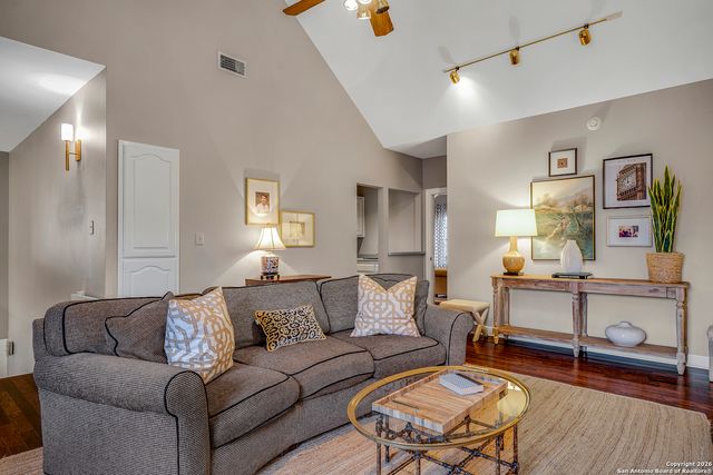 1007 Thrush, San Antonio, TX 78248