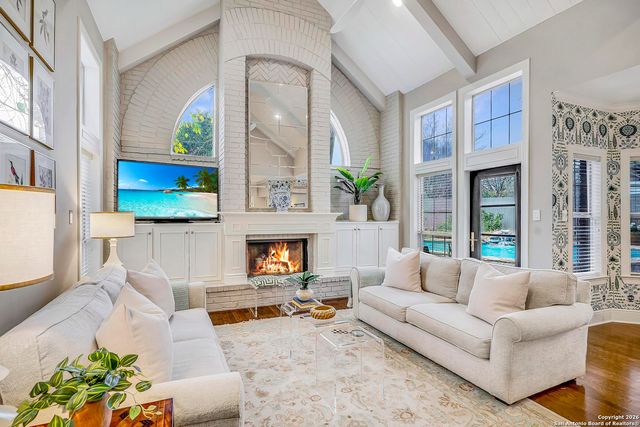 1007 Thrush, San Antonio, TX 78248