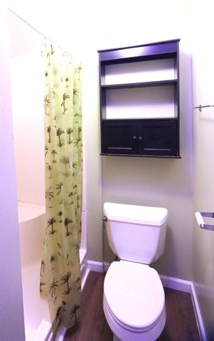 176 Holly Grove Dr, Grand Isle, LA 70358