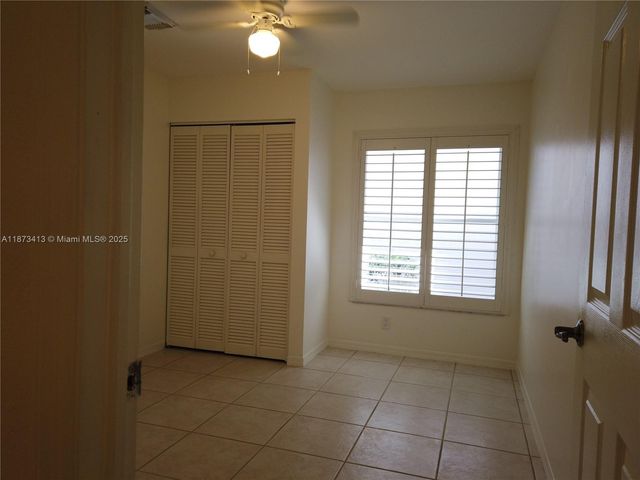 1140 Lidflower St, Hollywood, FL 33019