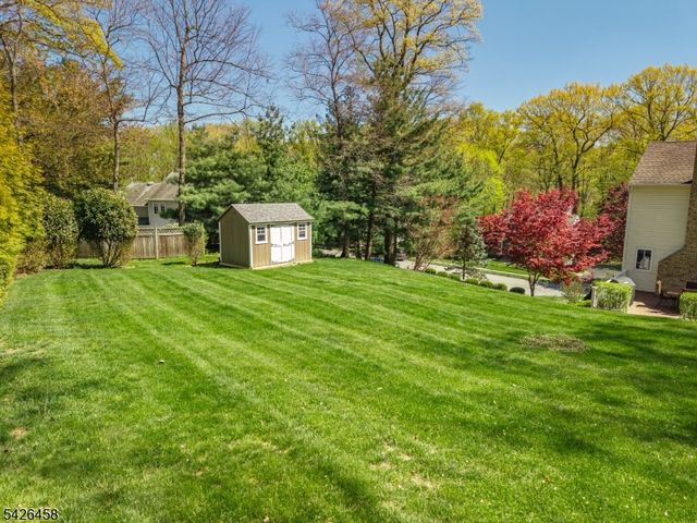 140 Shady Ln, Randolph Twp., NJ 07869
