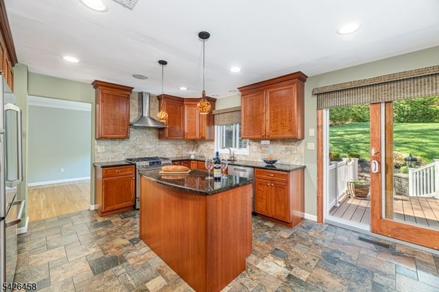 140 Shady Ln, Randolph Twp., NJ 07869