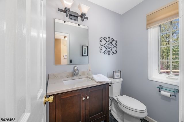 140 Shady Ln, Randolph Twp., NJ 07869