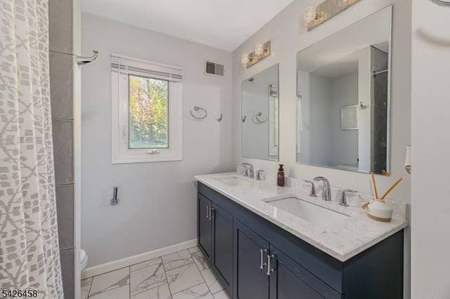 140 Shady Ln, Randolph Twp., NJ 07869