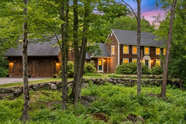 11 Gibson Road, Hillsborough, NH 03244