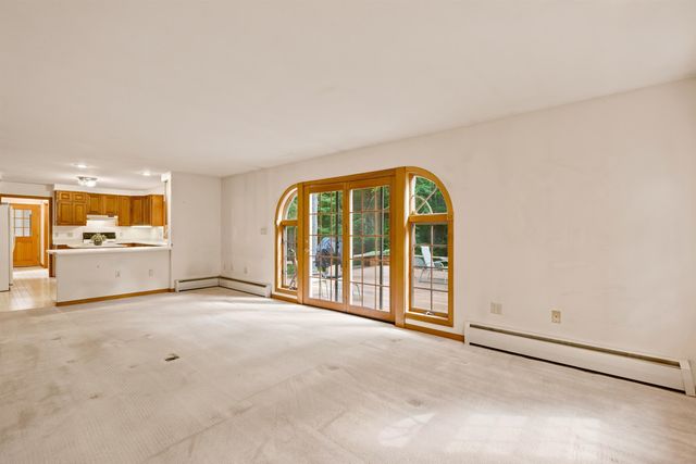 11 Gibson Road, Hillsborough, NH 03244