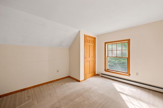 11 Gibson Road, Hillsborough, NH 03244