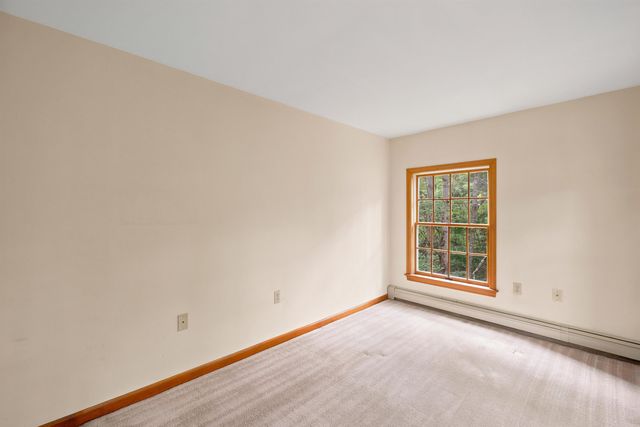 11 Gibson Road, Hillsborough, NH 03244