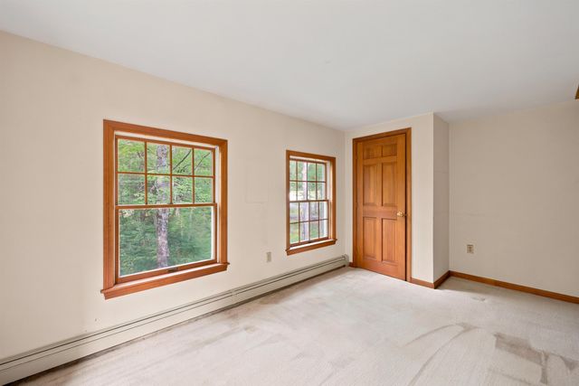 11 Gibson Road, Hillsborough, NH 03244