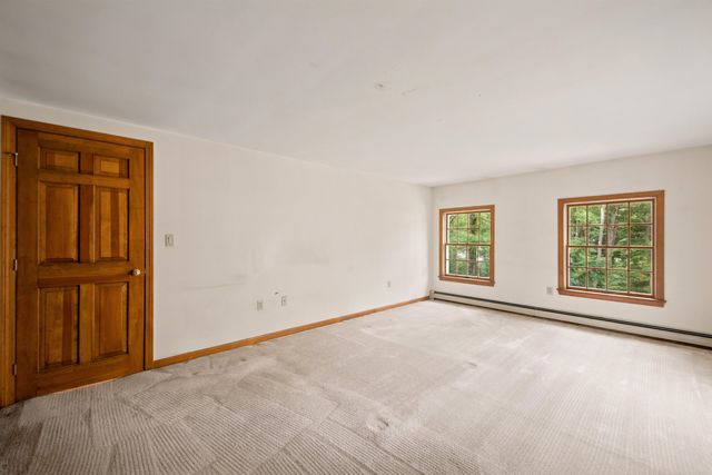 11 Gibson Road, Hillsborough, NH 03244