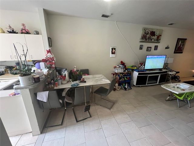 45 SW 14 TE, Homestead, FL 33030