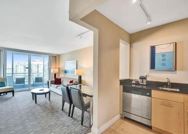 2670 E Sunrise Boulevard 917, Fort Lauderdale, FL 33304